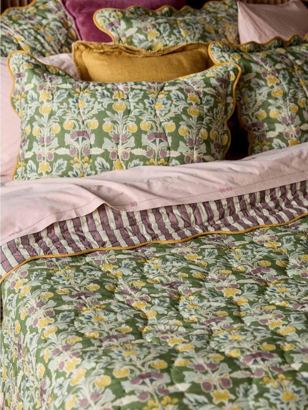 Anthropologie Iluka Queen 3 Piece Set
